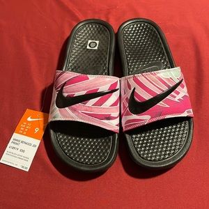 Women’s Nike Slides! Size 9 NWT